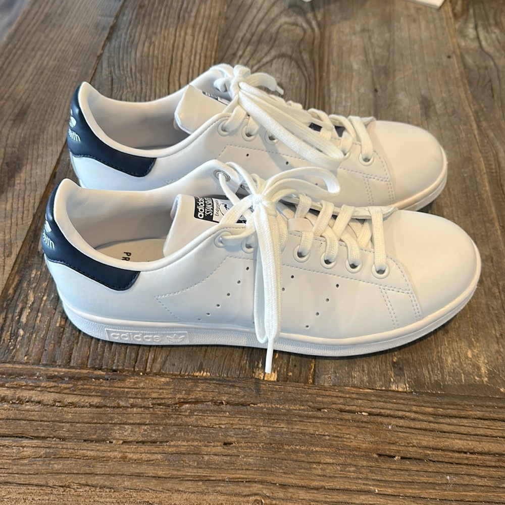 Adidas Stan Smith Navy Size 7 US. Worn 2x.